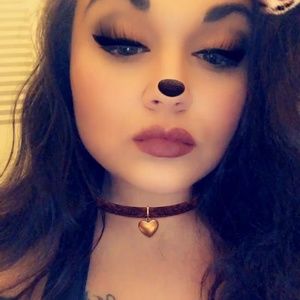 Meet your Posher, Alison